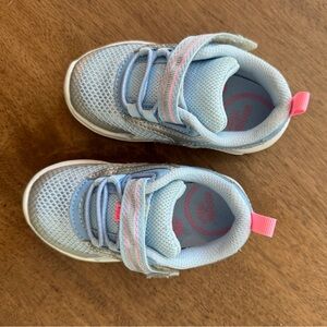 Toddler Stride Rite tennis shoes - barely worn
